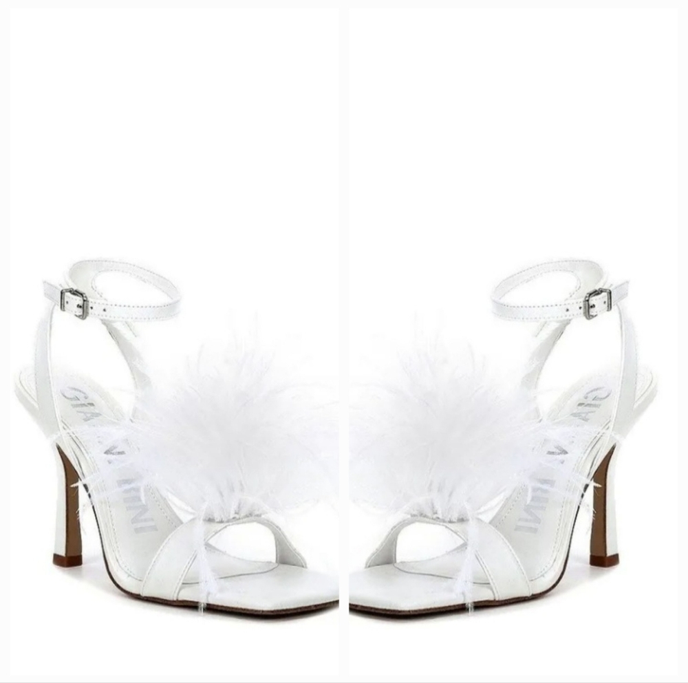 White Leather Heel square toe feathers size 11M